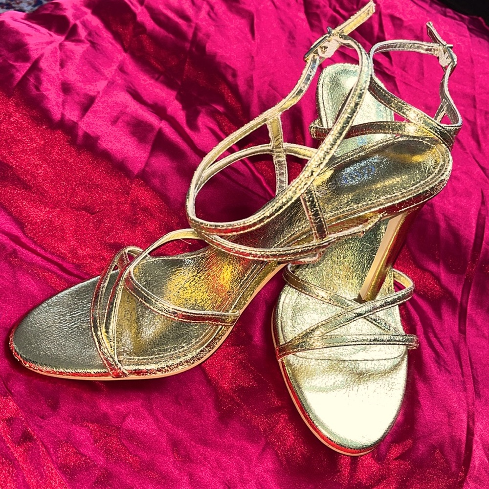 Guess Fumi Gold Strappy Stiletto Heels Size 8m